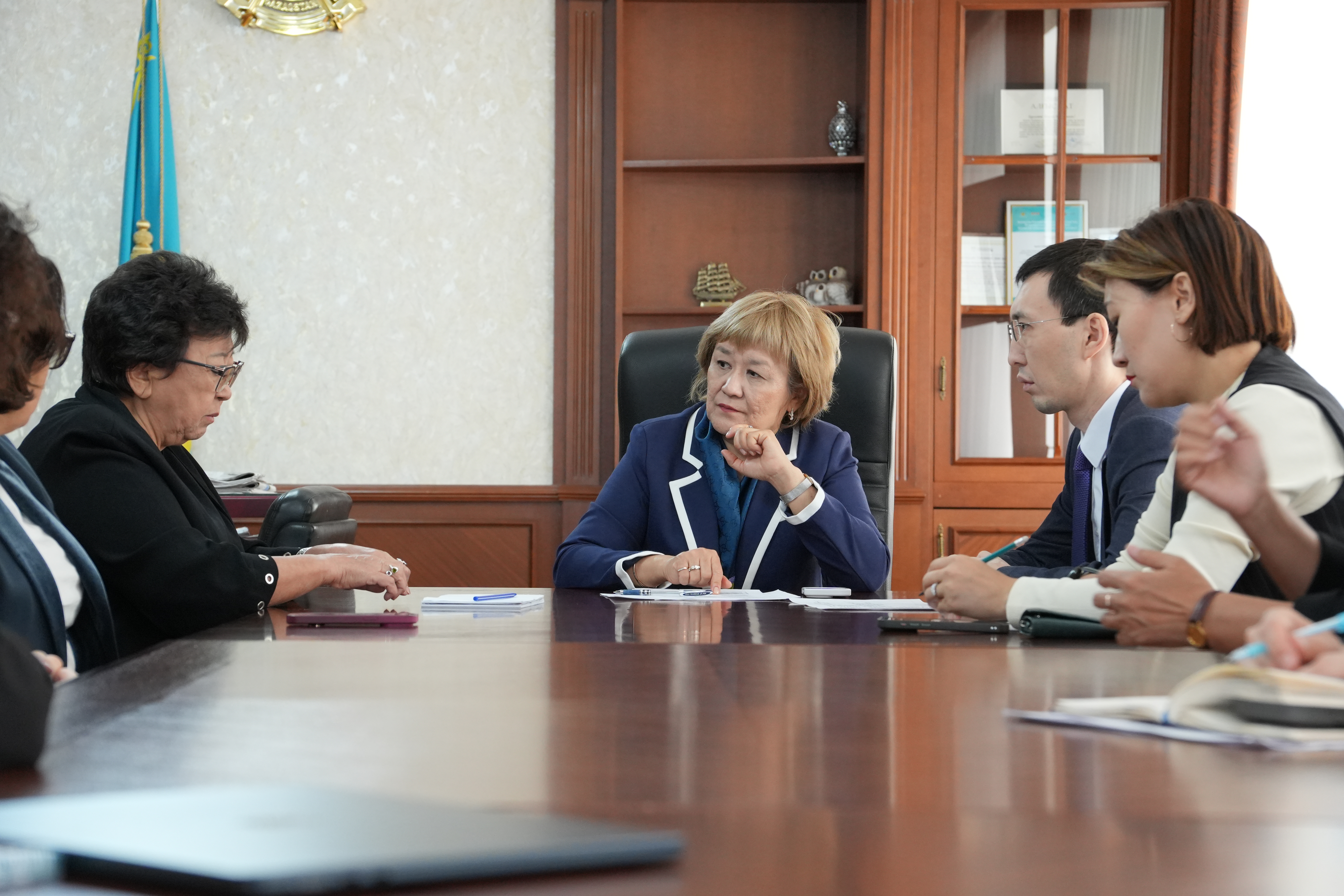 Визит консультанта ВОЗ, представителя ДНЧР МЗ РК по оценке прогресса внедрения вопросов иммунопрофилактики в образовательные программы